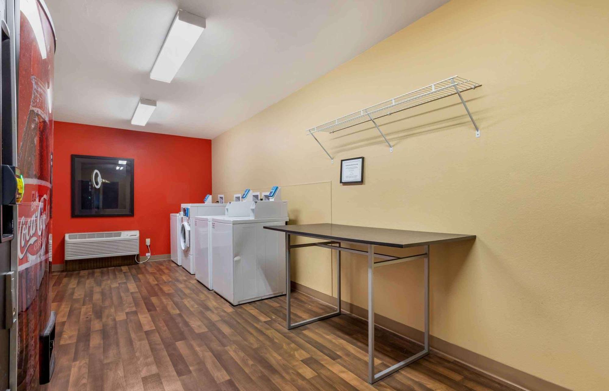 Extended Stay America Select Suites - Fayetteville - Springdale Eksteriør billede