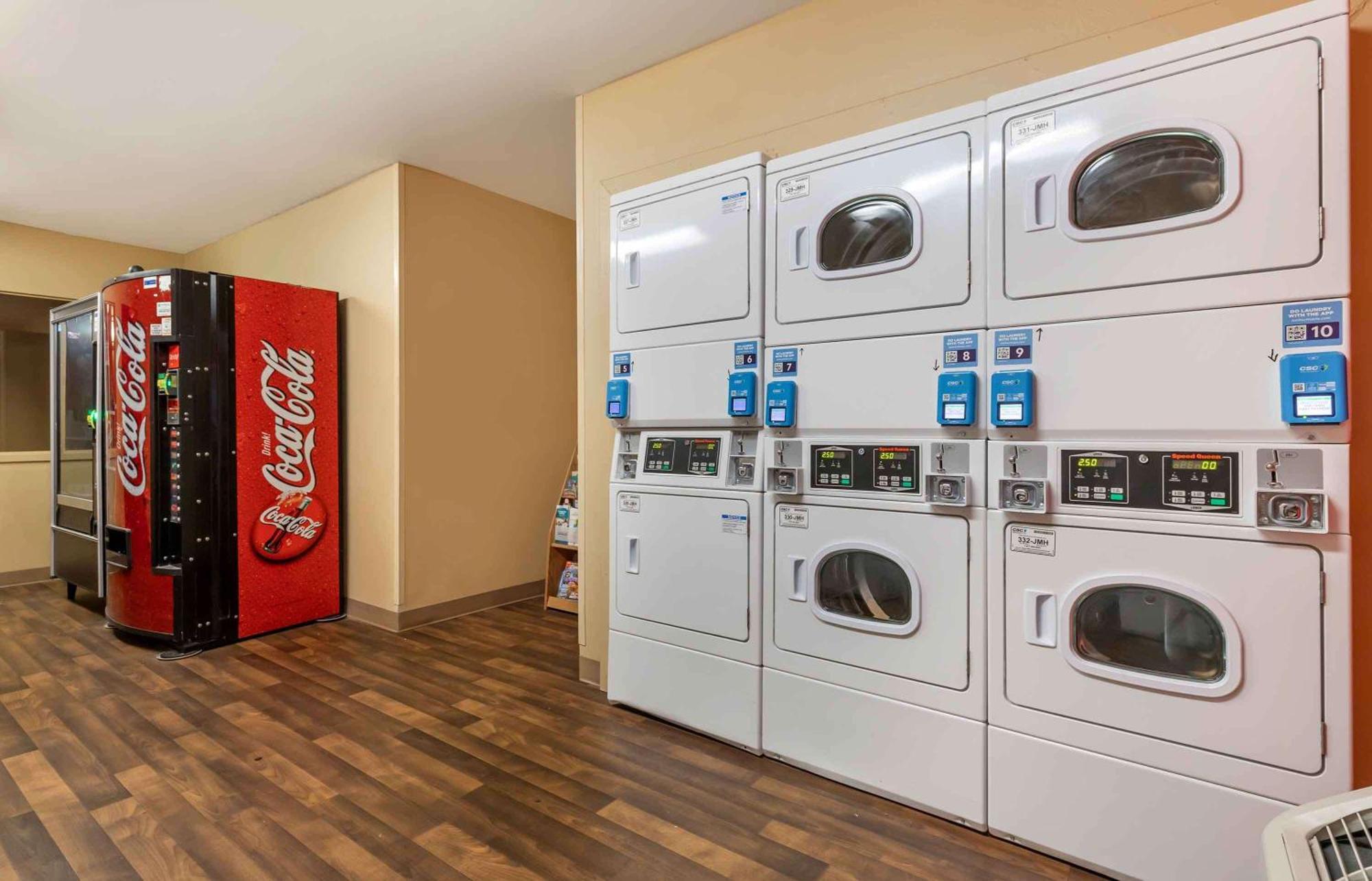 Extended Stay America Select Suites - Fayetteville - Springdale Eksteriør billede